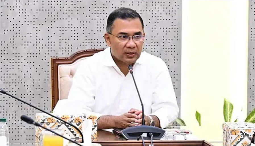 জনদুর্ভোগের কথা বিবেচনা করে প্রধানমন্ত্রী সবার আগেই অফিস চলে আসেন