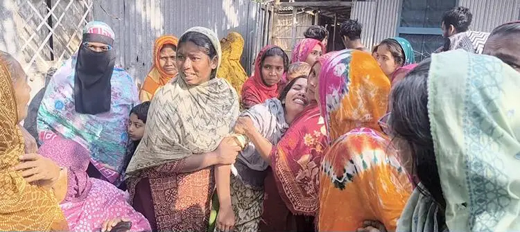 দাদিকে হত্যা করে নাতনিকে ধর্ষণ, ২ জনের মরদেহ উদ্ধার