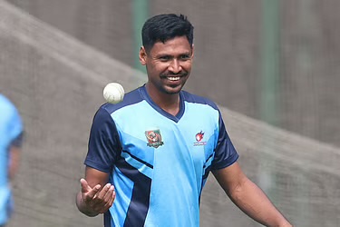 মোস্তাফিজকে বাদ দেওয়া কলকাতা এখন বড্ড বিপদে - প্রভাতী নিউজ  - বিনোদন