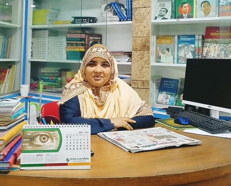 নারী সংরক্ষিত আসনে আলোচনার শীর্ষে রয়েছেন রাজবাড়ীর লিপি ফারজানা - প্রভাতী নিউজ  - রাজনীতি