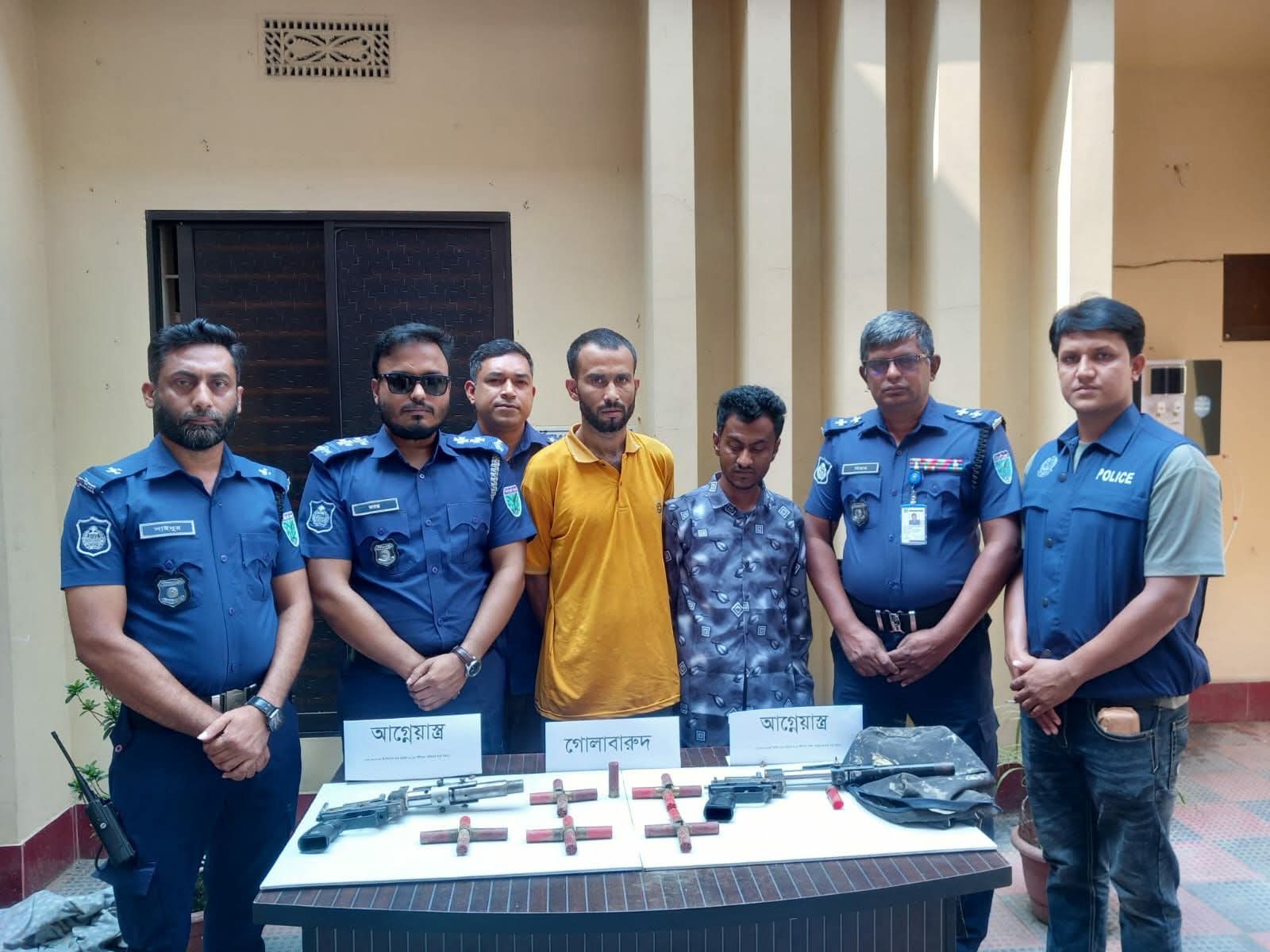 মৌলভীবাজারে দুর্ধর্ষ ডাকাত সর্দার রুবেলসহ ৩ জন গ্রেফতার: আগ্নেয়াস্ত্র ও গোলাবারুদ উদ্ধার