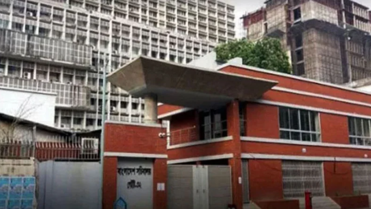 প্রশাসনে সাড়ে ৬ বছর পর ফিরল ‘ভারপ্রাপ্ত সচিব’ প্রথা: পক্ষে-বিপক্ষে নানা বিতর্ক