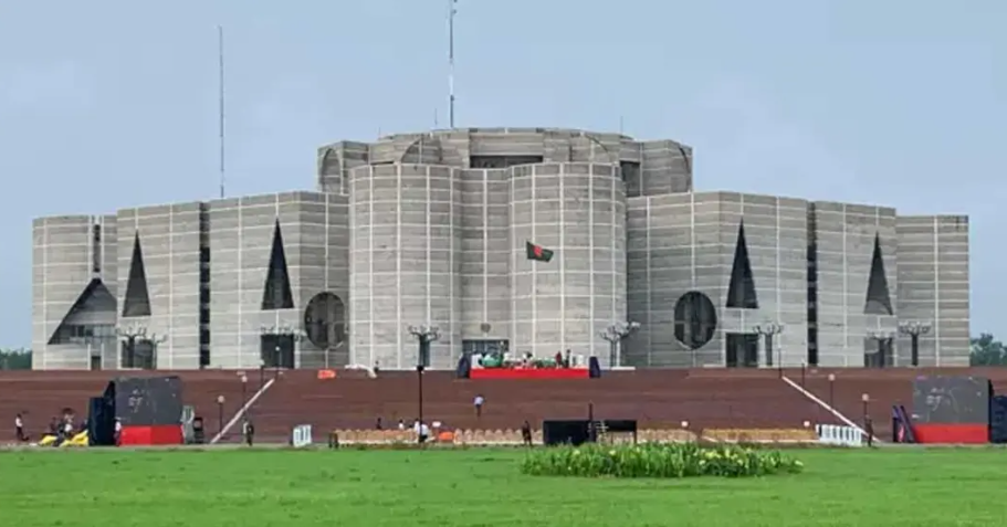 বিরতির পর আজ বিকেল ৩টায় বসছে সংসদের বাজেট অধিবেশন